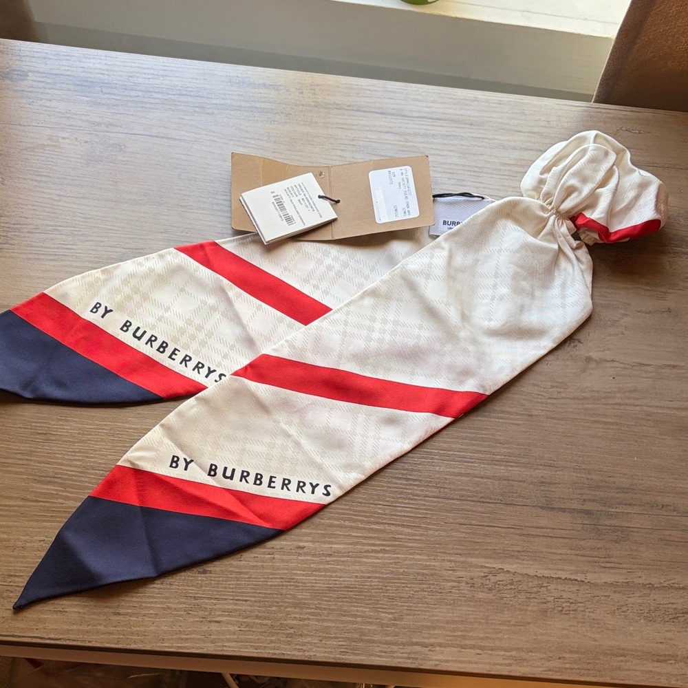NWT Burberry Society Silk Foulard Chignon